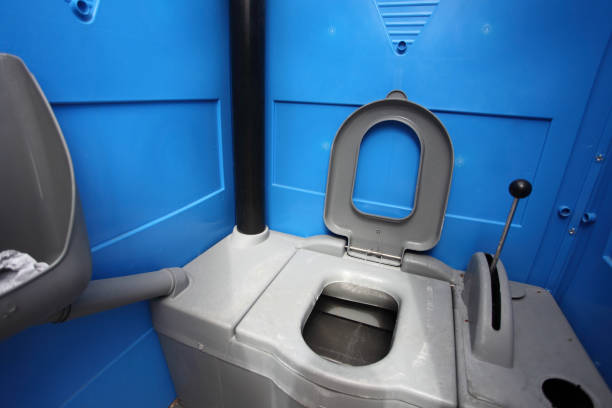 Best Standard Portable Toilet Rental  in Johnstown, CO